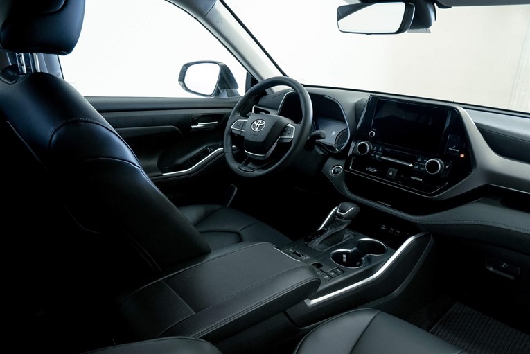 Toyota Highlander cabin and interior.